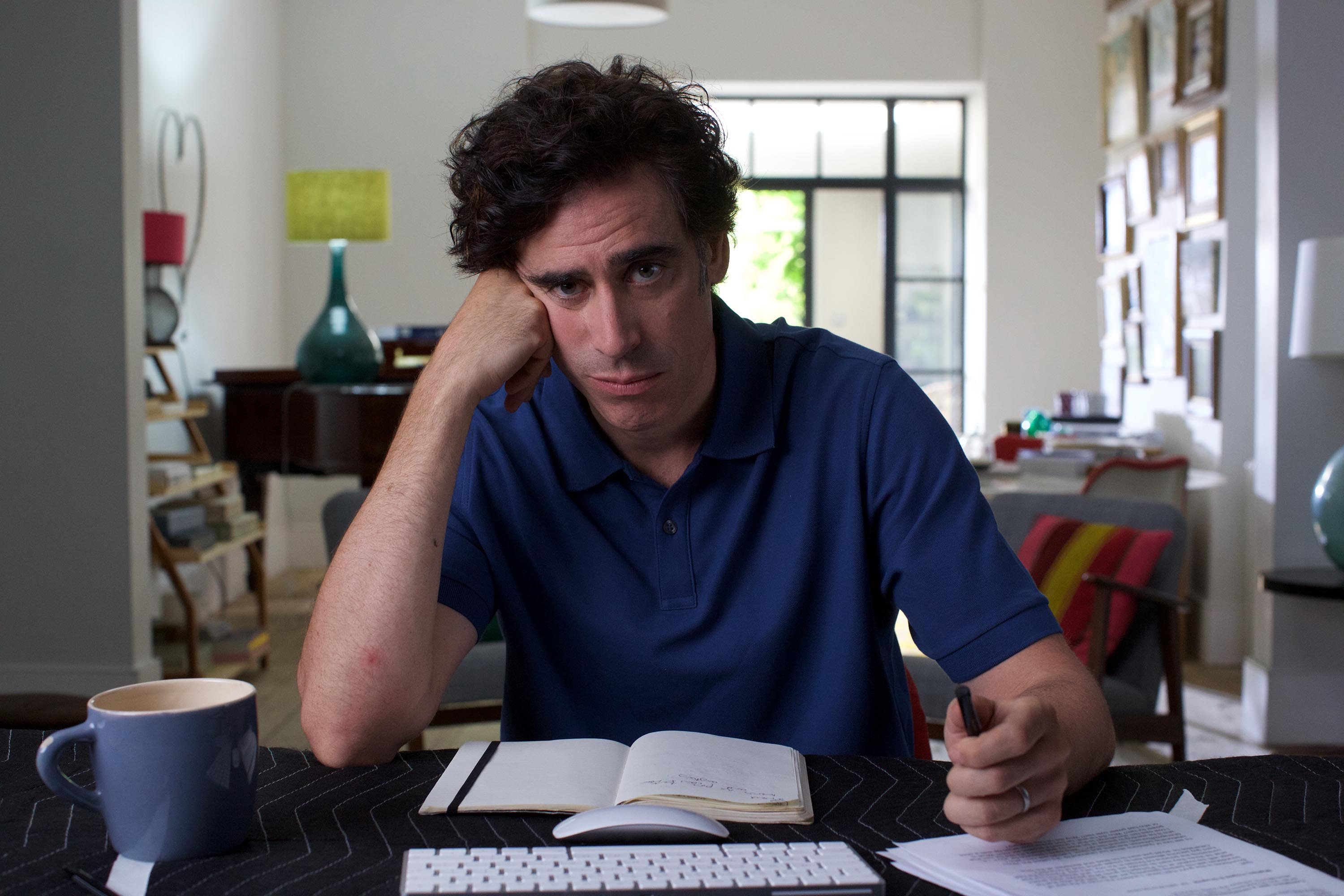 Stephen Mangan